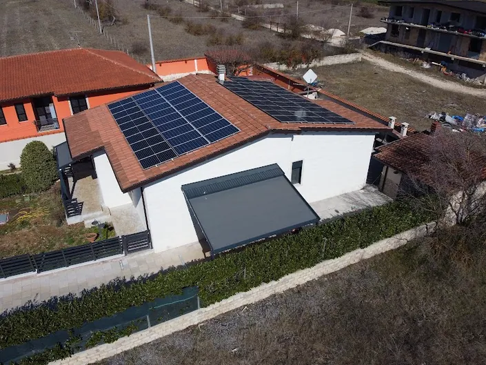 Edilenergia Avezzano | ristrutturazioni chiavi in mano – fotovoltaico – pompe di calore – condizionatori – porte e finestre